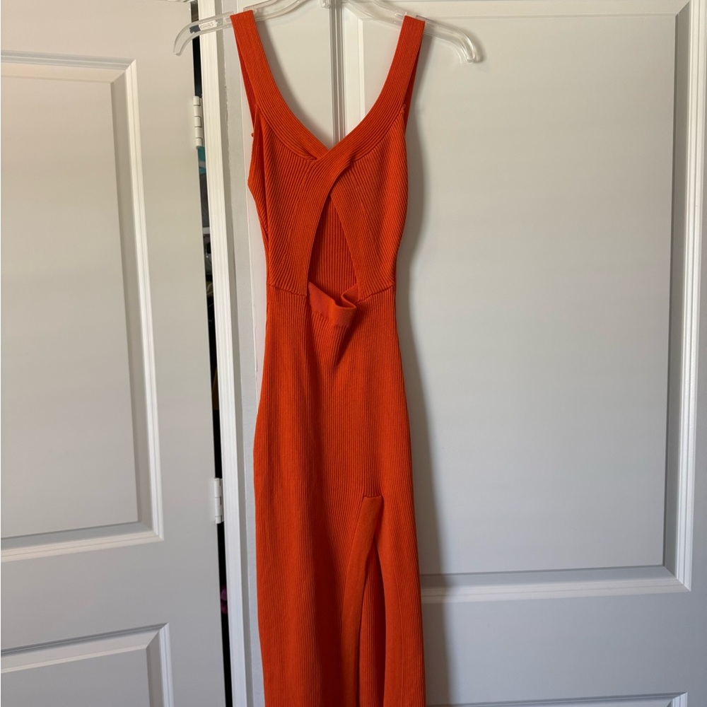 Elegant Orange Sleeveless Dress